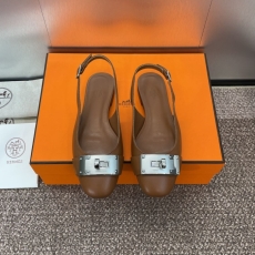 Hermes Slippers